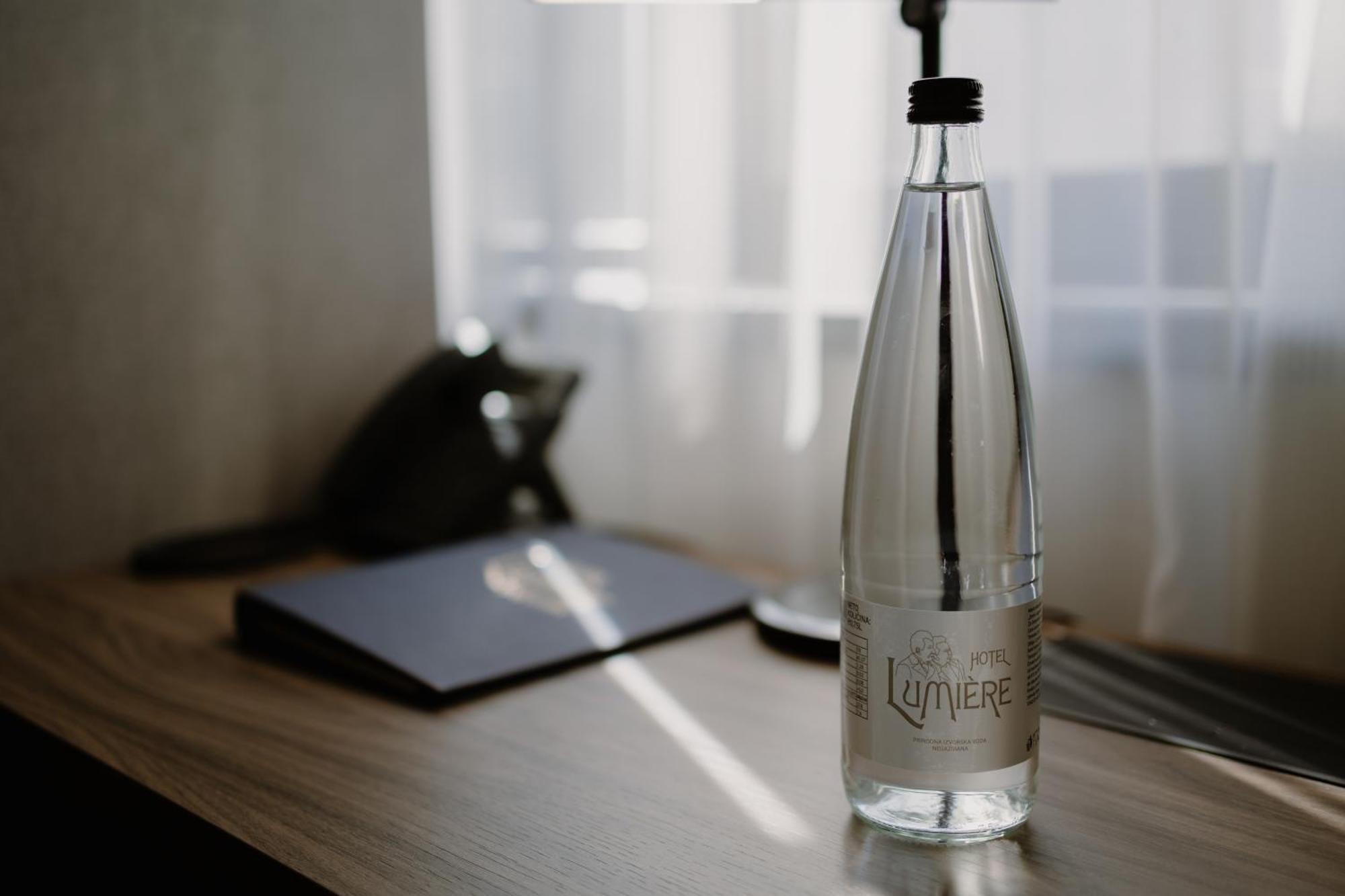 Lumiere Hotel Belgrado Buitenkant foto