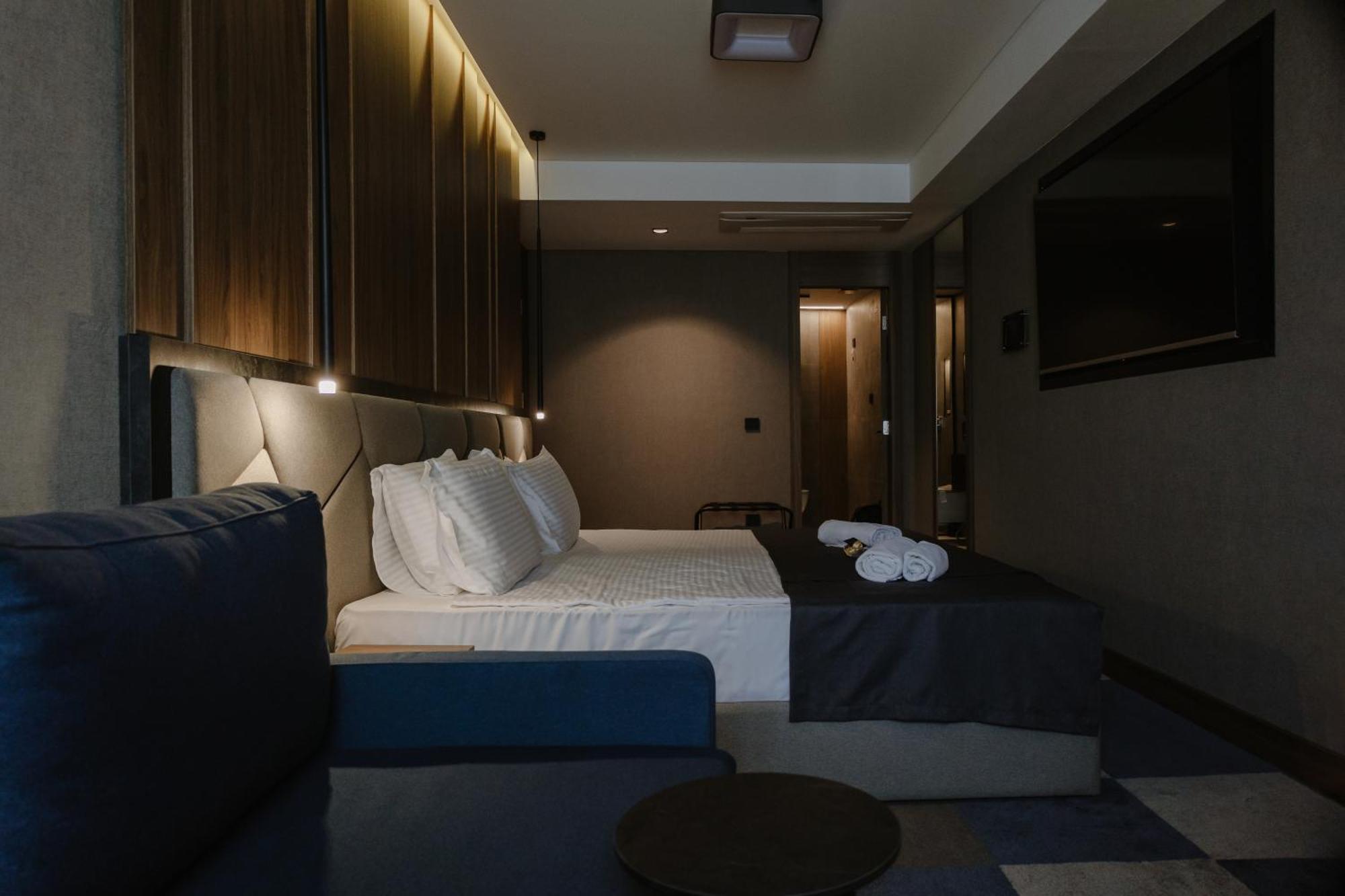 Lumiere Hotel Belgrado Buitenkant foto
