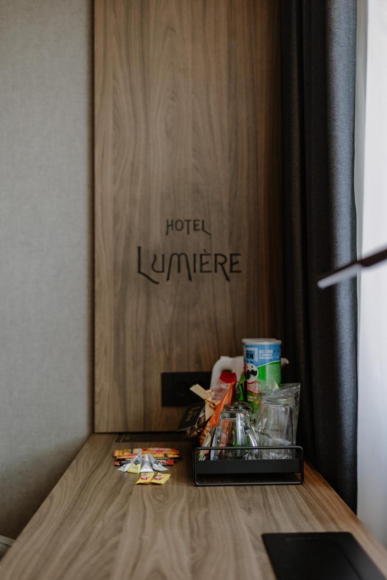 Lumiere Hotel Belgrado Buitenkant foto